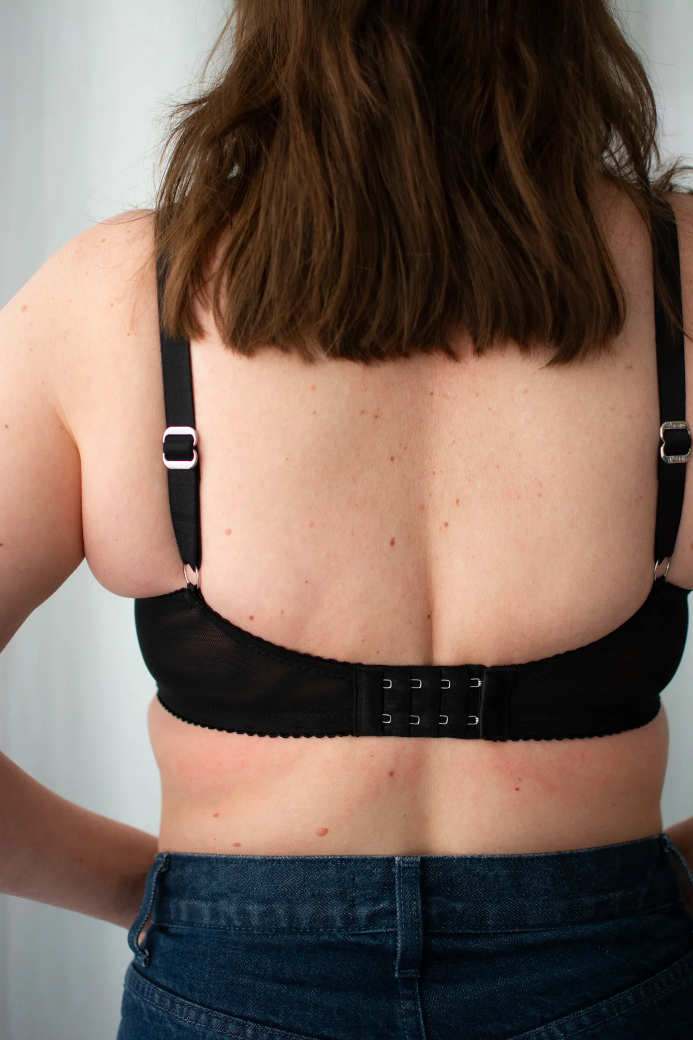 Amour d'Agnette Kim High Neck Sheer Lace Underwire Bra - Image 6