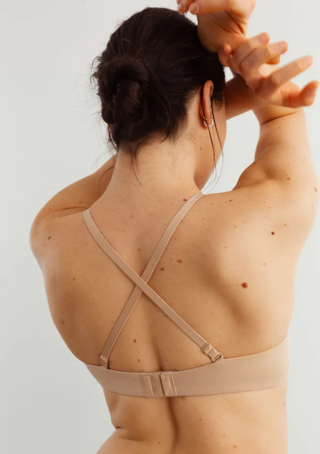 Blush No-Show Lightly Lined Wireless Bra - Image 4