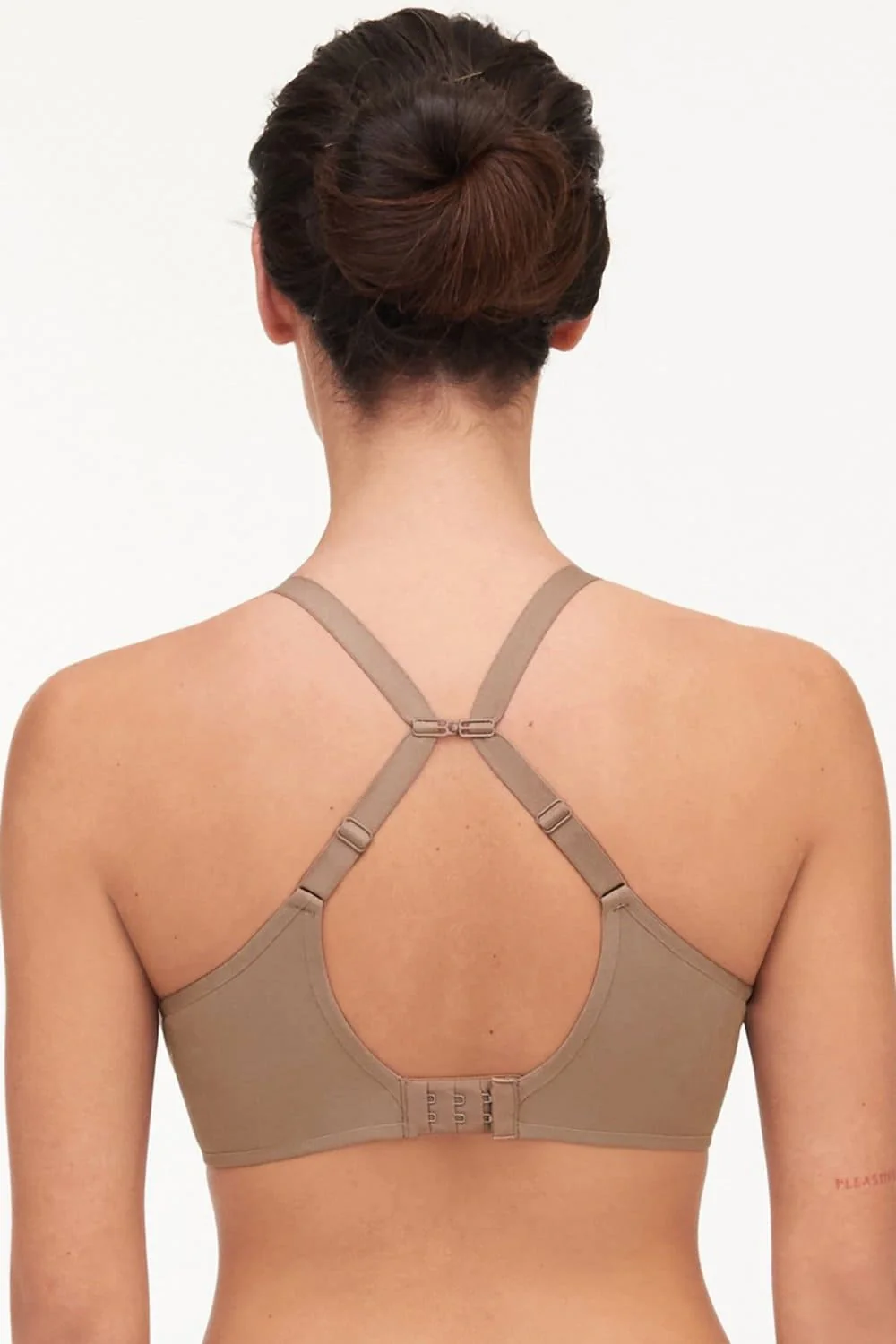 Chantelle Comfort Chic Back Smoothing T-shirt Bra - Image 10