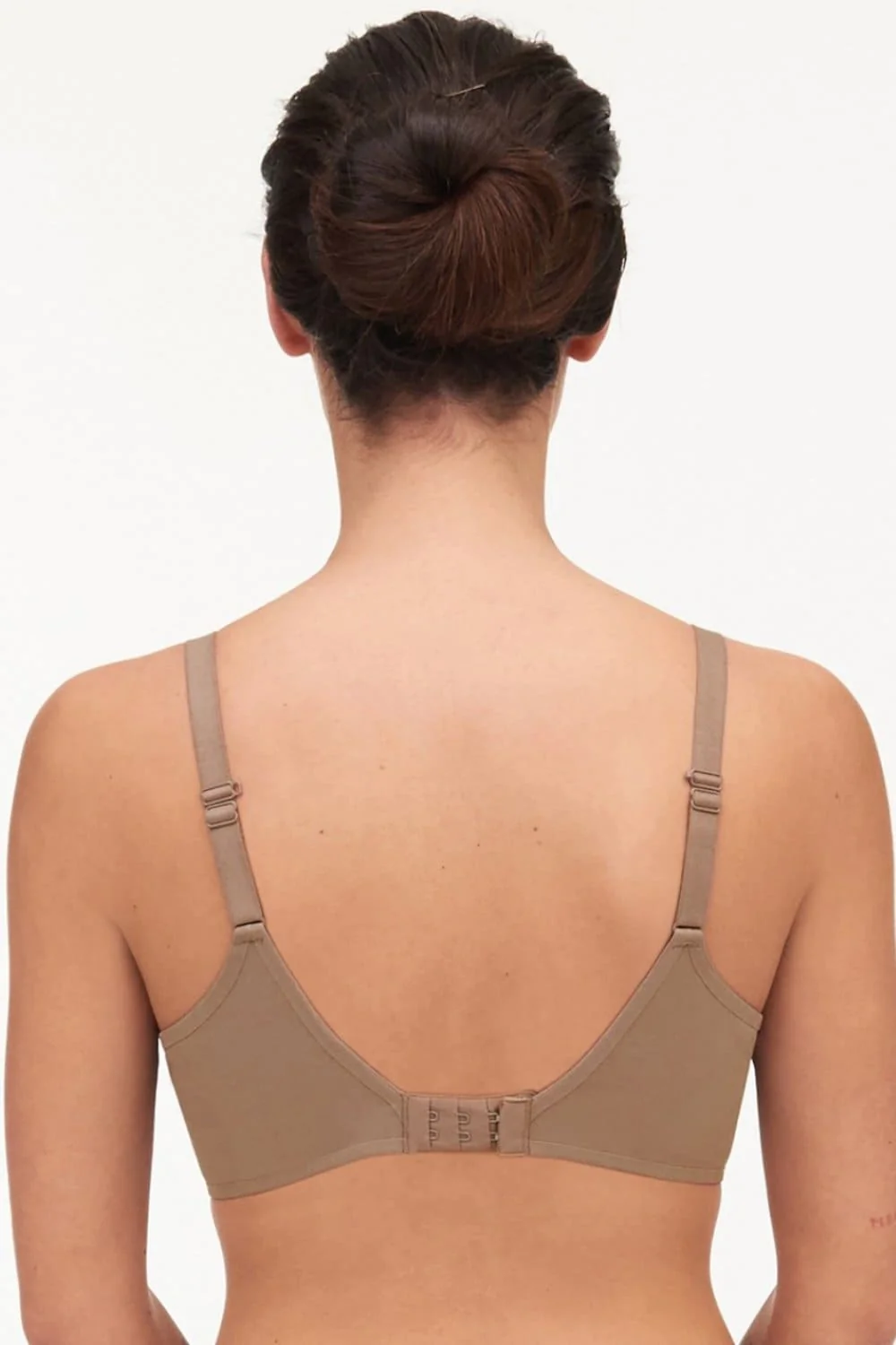 Chantelle Comfort Chic Back Smoothing T-shirt Bra - Image 9