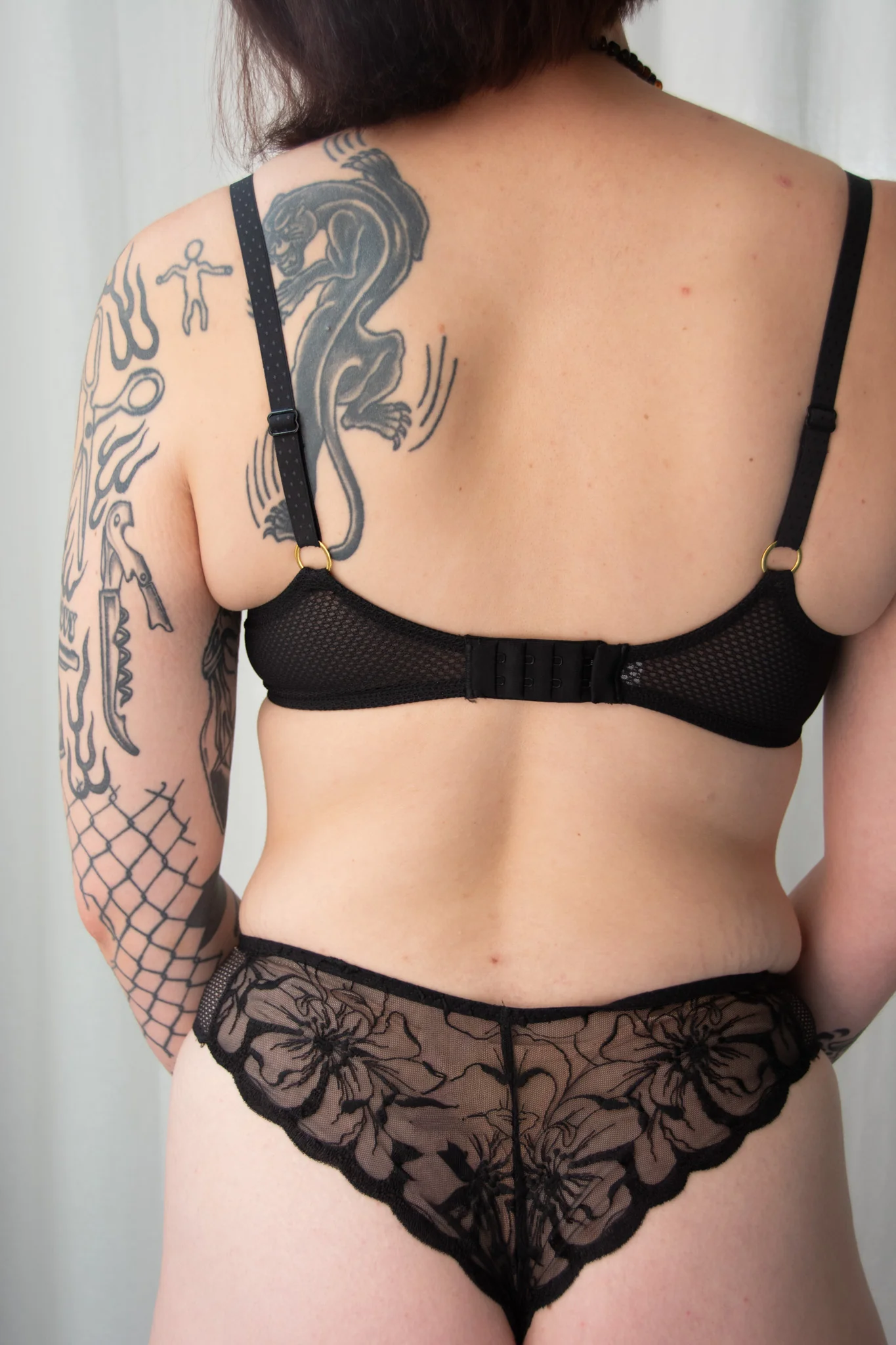 Chantelle Fleurs Plunging T-Shirt Bra - Image 7