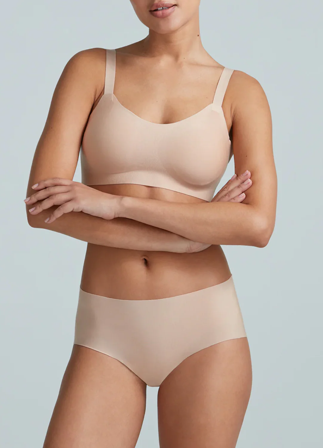Commando Butter Soft Support Adjustable Bralette - Image 10