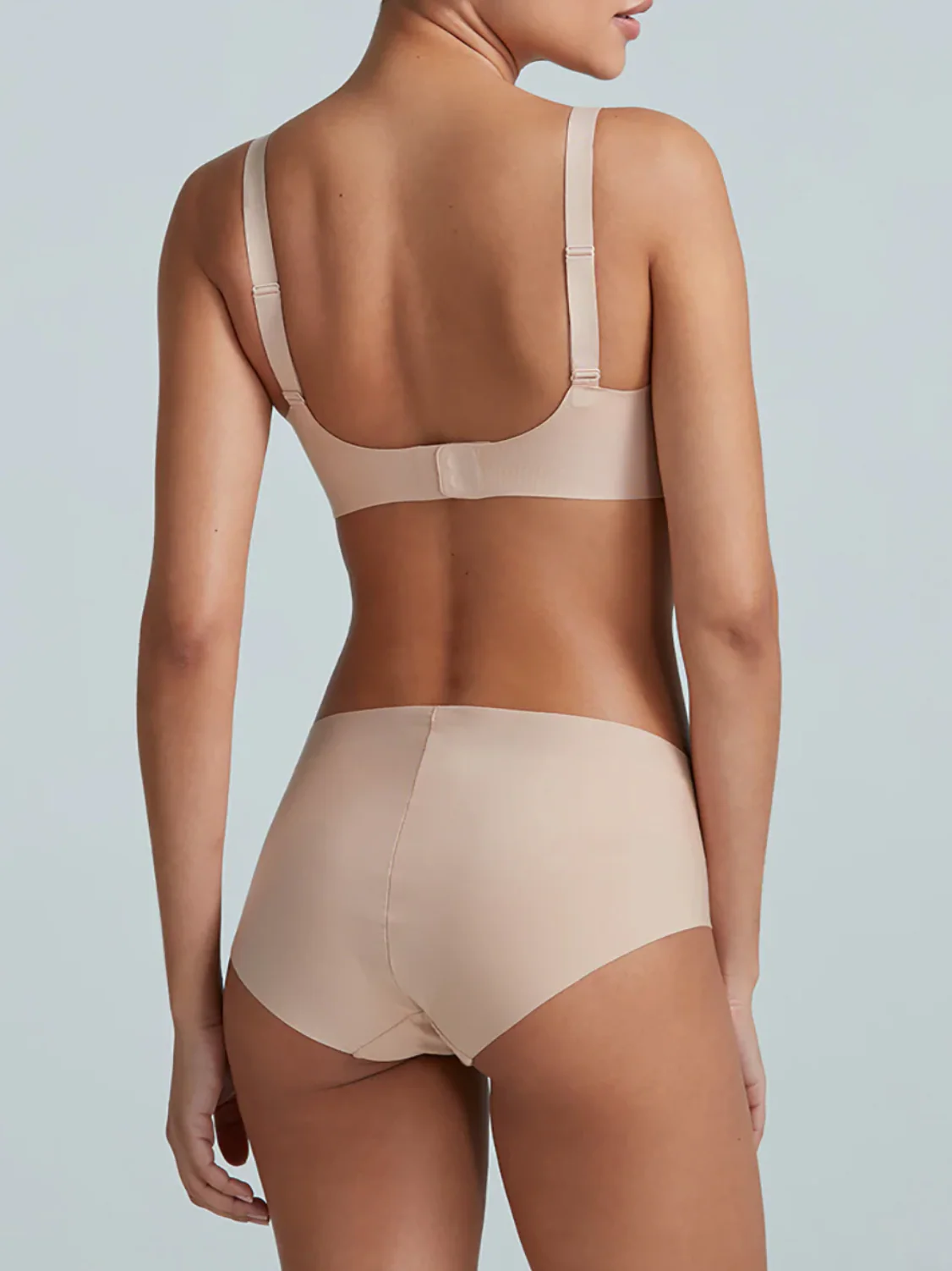 Commando Butter Soft Support Adjustable Bralette - Image 11
