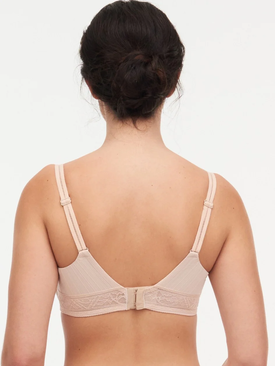 Chantelle Alto Memory Foam T-Shirt Bra - Image 3