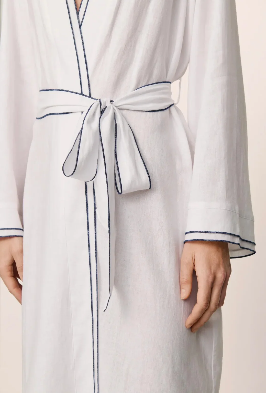 Eberjey Linen Blend Long Sleeve Robe - Image 10