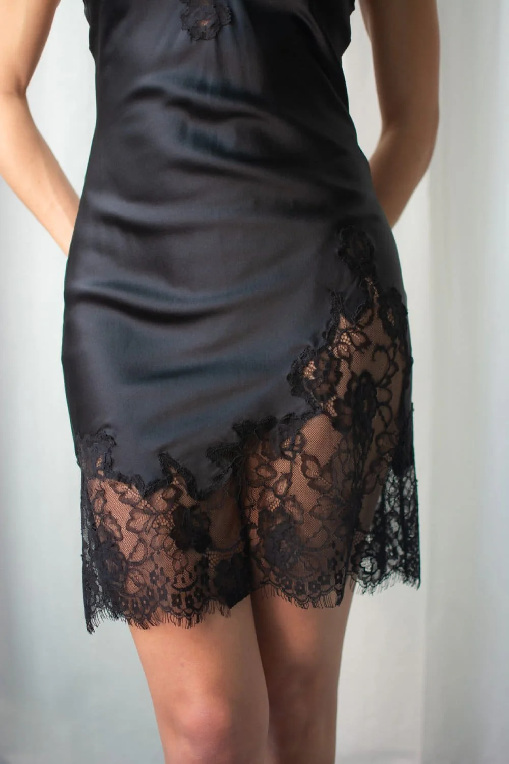 Fleur du Mal Juliet Lace Mini Slip - Image 4