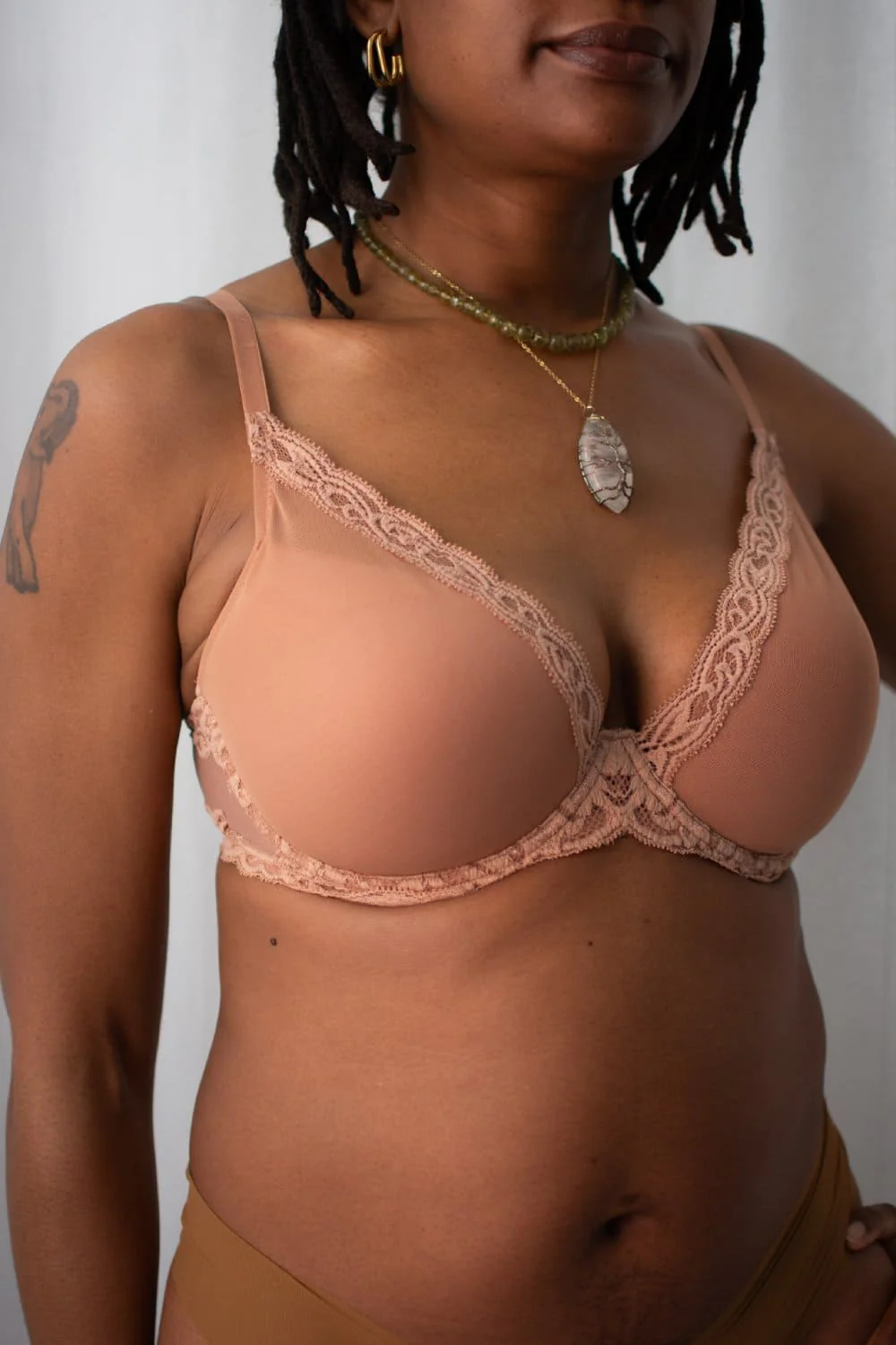 Natori Feathers Contour Plunge Bra - Image 11