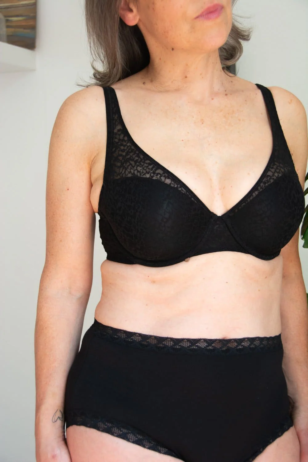 Natori Pretty Smooth Full Fit Contour U/W Bra - Image 7
